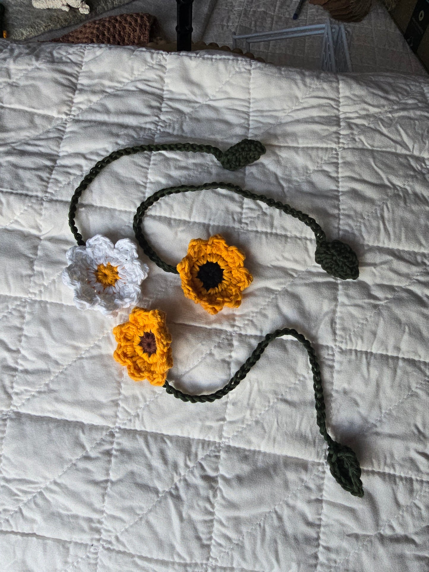Flower bookmark