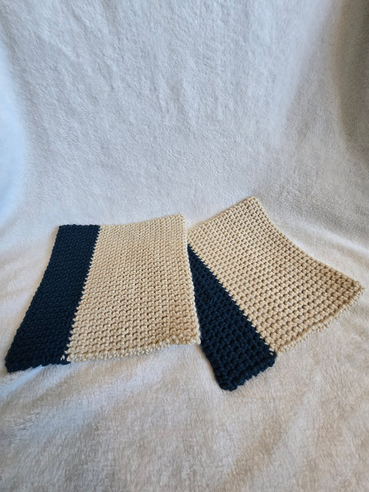 Two-Toned Pot Holders