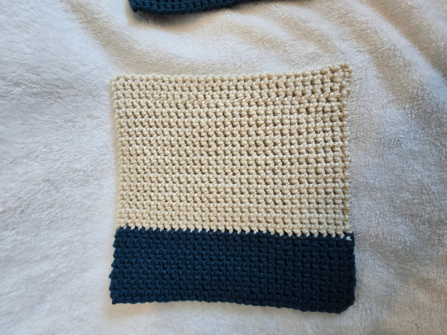Two-Toned Pot Holders